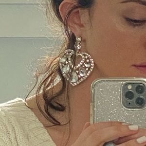 Vintage heart shaped rhinestone earrings